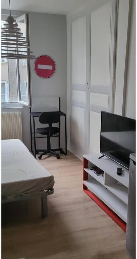 Studio Du Centre Ville Limoges Eksteriør billede